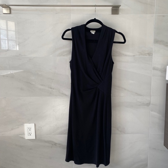 Hoss Intropia Sleeveless V-neck Black Dress - size 36 - Picture 1 of 3